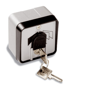 Selecteur � cl� en applique en Zamac et protection serrure